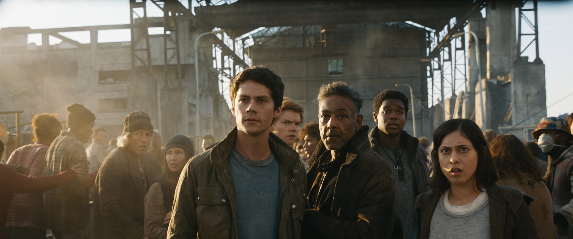 Maze Runner: The Death Cure background