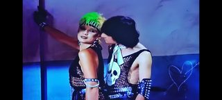Darling, Let's Get Naked! still 2