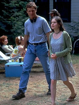 A Walk on the Moon still 4