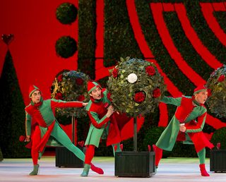 Alice's Adventures in Wonderland (The Royal Ballet at the Royal Opera House) still 3